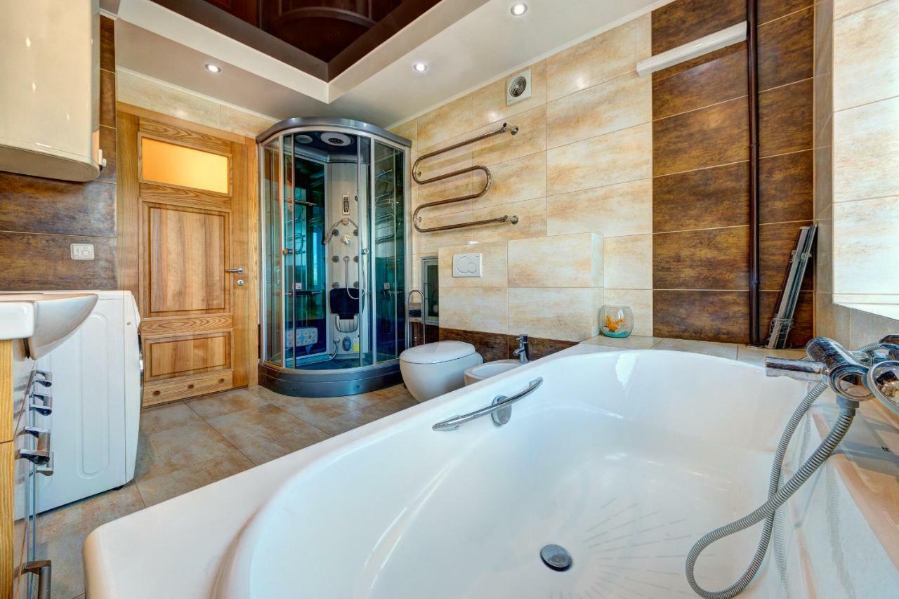 Apartments Near The Shopping Center Gulliver Киев Екстериор снимка